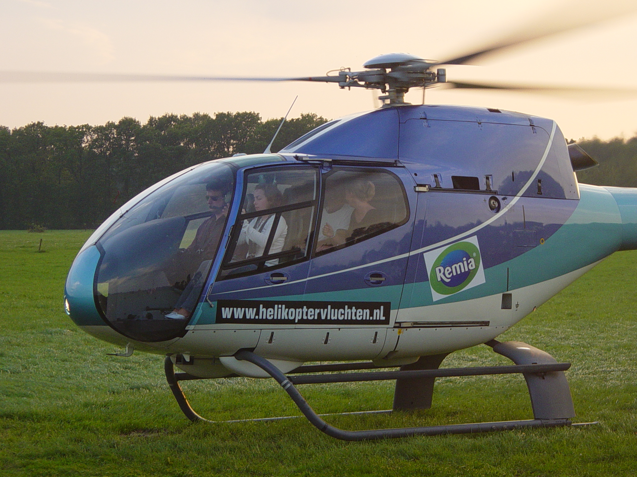 Personeelsuitje Amersfoort: Werkelijk Ter land, ter zee en in de lucht!