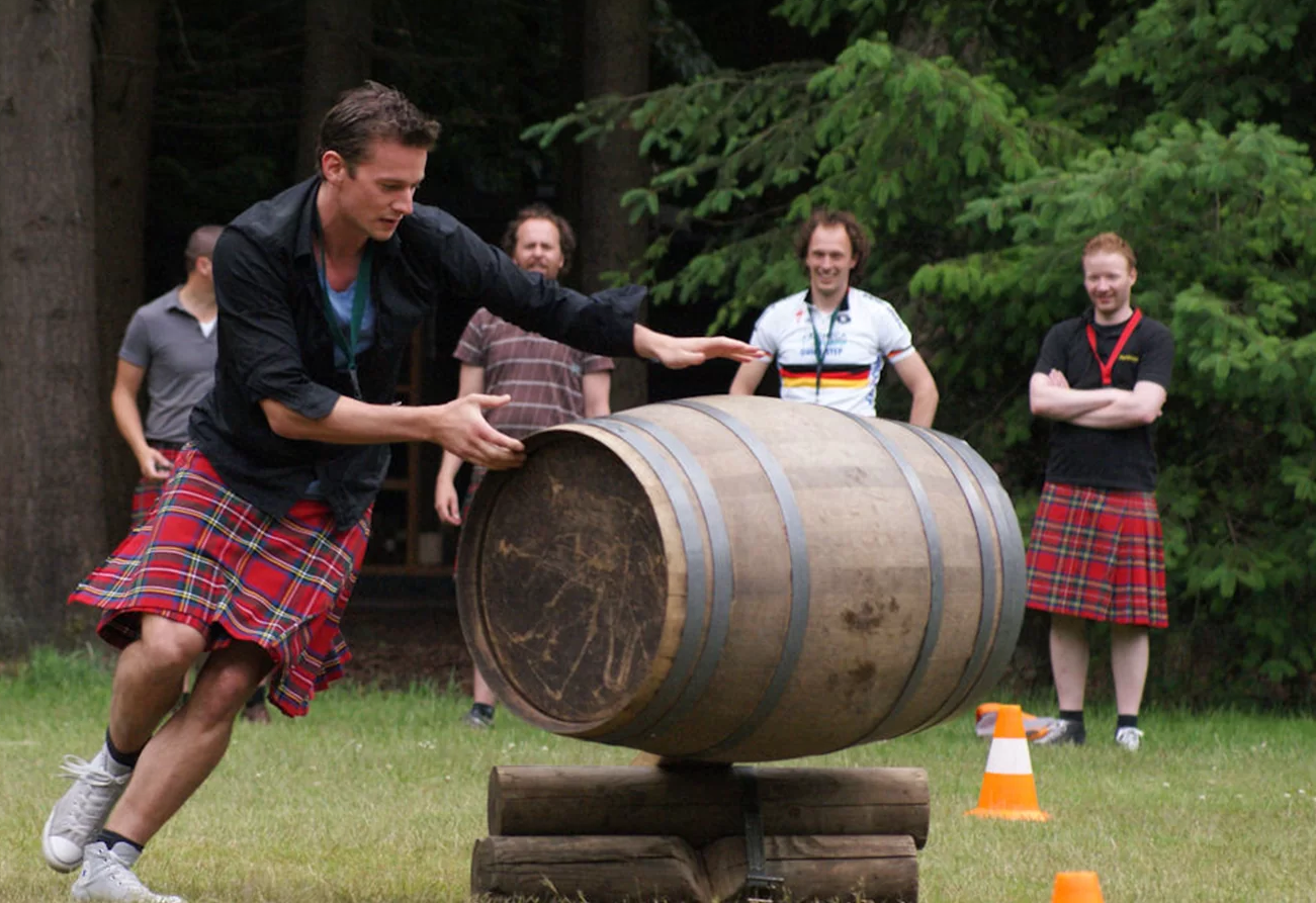 Actie en avontuur vrijgezellenfeest: Highland Games XXL
